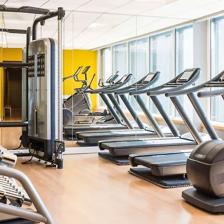 Novotel Centrum Hotel 4*